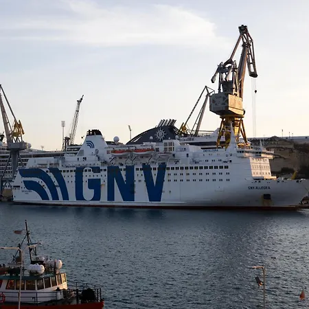 Luxury Cave By The Sea Daire Senglea