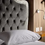 Luxury Cave By The Sea