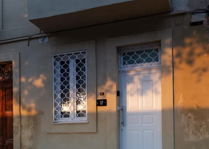 Luxury Cave By The Sea סנגלאה